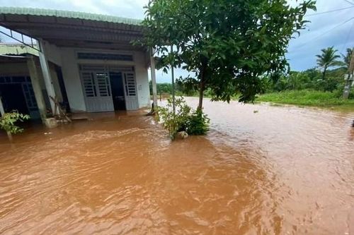 Từ 10-12/7, mưa lớn, dông, lốc, gây thiệt hại ở một số tỉnh miền Tây