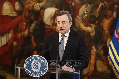 Nguy cơ liên minh cầm quyền tại Italy tan rã