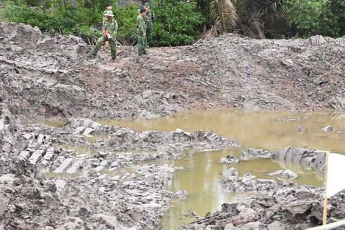 Phát hiện xác máy bay quân đội Mỹ trong ao tôm ở Trà Vinh