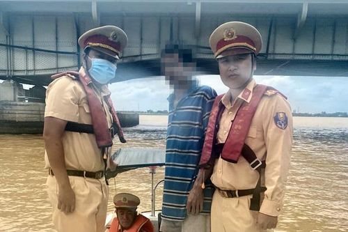 Trong 2 tháng, người đàn ông cứu sống 3 người nhảy cầu Đồng Nai
