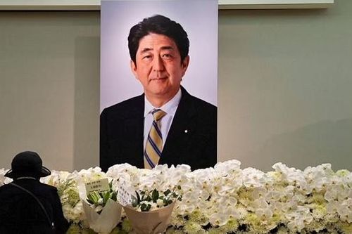 Khoảng trống khó lấp đầy mang tên Shinzo Abe