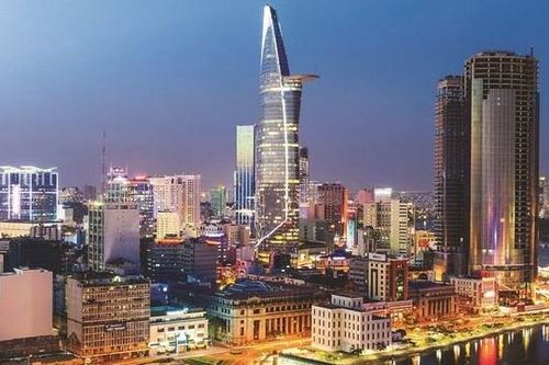 Tìm lại sức bật cho đầu tàu kinh tế phía Nam