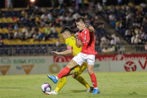 V.League vòng 7: Khách 'đi dễ khó về'