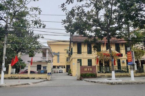 Kỷ luật cả loạt lãnh đạo sở y tế, bệnh viện vì liên quan Việt Á