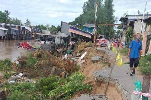 Sạt lở đất bờ sông, kênh, rạch ngày càng phức tạp ở An Giang