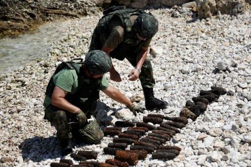 Những nguy cơ tiềm ẩn dưới đáy vùng biển thơ mộng của Albania