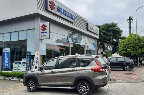 Mẫu xe tiết kiệm xăng của Suzuki lần đầu lọt Top 10 xe bán chạy