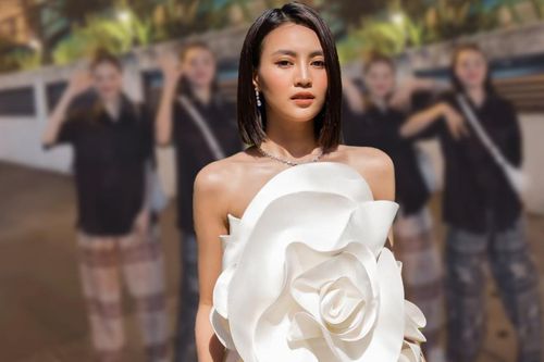Ngẫu hứng nhảy nhót giữa đường, nhan sắc lẫn vũ đạo Ninh Dương Lan Ngọc khiến netizen không khỏi xuýt xoa