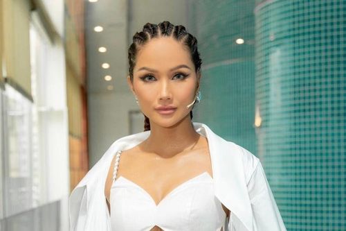H'Hen Niê bất ngờ gọi người này là chồng còn đòi phải rõ ràng: '3 năm qua anh đã không rõ ràng'