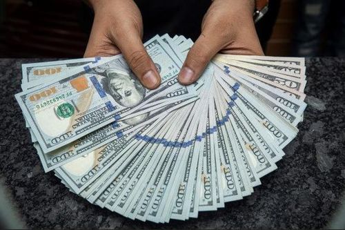 Vì sao USD ngày càng đắt đỏ?