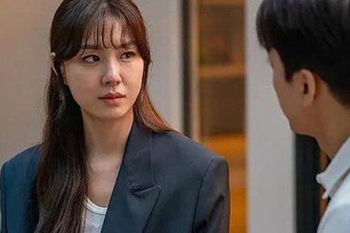 Vợ phàn nàn chồng 7 năm không chịu đi làm, cuối cùng ly hôn, chồng: 'Có 9 số 0 trong tài khoản, sao phải đi làm?'
