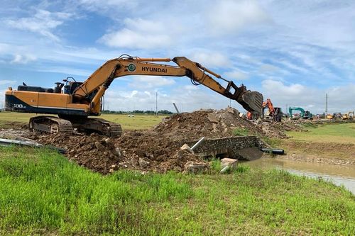 Một số người dân bị kẻ xấu kích động đánh trọng thương 5 chiến sĩ công an ở Nghệ An