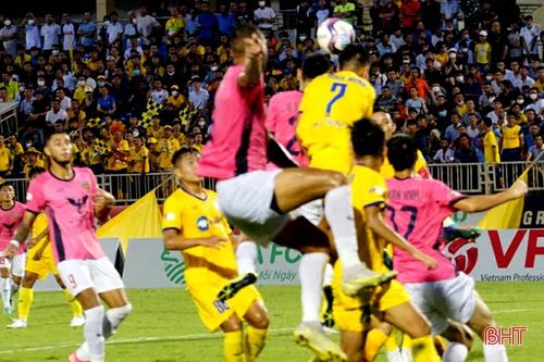V-League 2022: Sông Lam Nghệ An thắng Hồng Lĩnh Hà Tĩnh với tỷ số 1 - 0