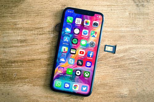 Vì sao iPhone lock hiện đang được bán với giá siêu rẻ