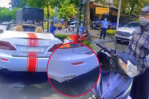 Gây va chạm với xe đỗ cạnh đường, cô gái liền bị tài xế buông lời dạy dỗ
