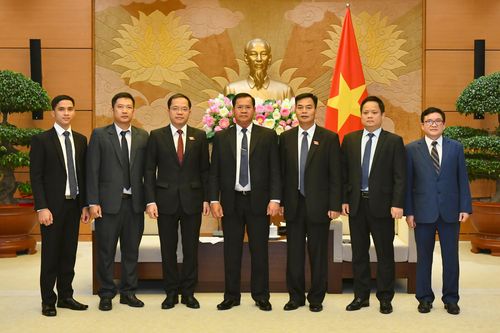 Phó Chủ nhiệm Ủy ban Quốc phòng và An ninh tiếp Chủ nhiệm Ủy ban Quốc phòng và An ninh, Quốc hội Lào