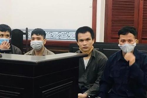 Làm ăn thua lỗ, giám đốc sản xuất nhớt giả thu hàng tỷ đồng
