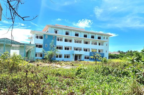 Cận cảnh bệnh viện bỏ hoang giữa khu 'đất vàng' ven biển Đà Nẵng