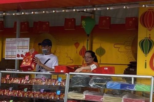 Thị trường quà bánh trung thu khởi động sớm