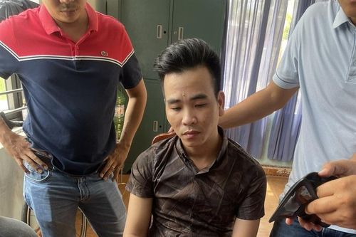 'Xộ khám' vì lừa bán cây cảnh 'ảo', chiếm tiền thật