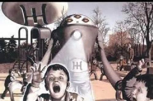 Nghi vấn UFO đột nhập công viên ở Liên Xô, tẩy não một cậu bé?