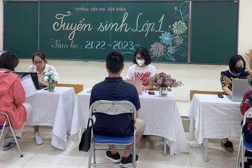 Tuyển sinh trực tuyến đầu cấp khó vẫn bó khôn