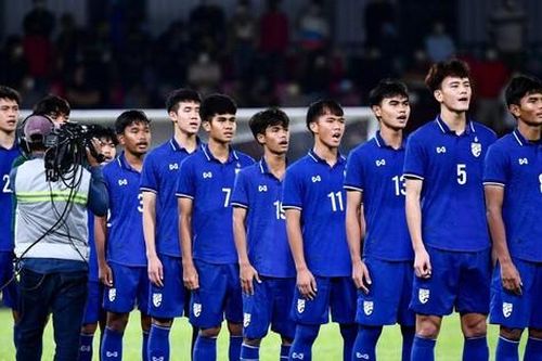 Báo Indonesia: 'Bóng đá Thái Lan đang bị mây đen bao phủ'
