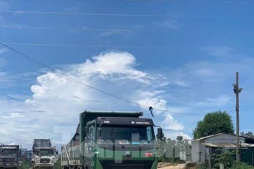 Đặt trạm cân tải trọng ở các điểm chở đất, đá của dự án mở rộng Nhà máy thép Hòa Phát