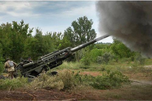 Ukraine nói bị tấn công bằng tên lửa tầm xa, đại sứ Nga cảnh báo giao tranh kéo dài