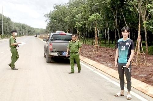 Sinh viên mê chơi tiền ảo, đi cướp giật
