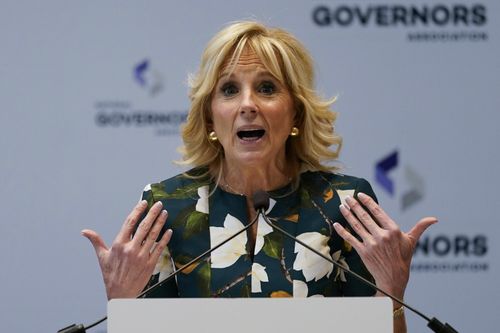 Đệ nhất phu nhân Mỹ bênh vực ông Biden