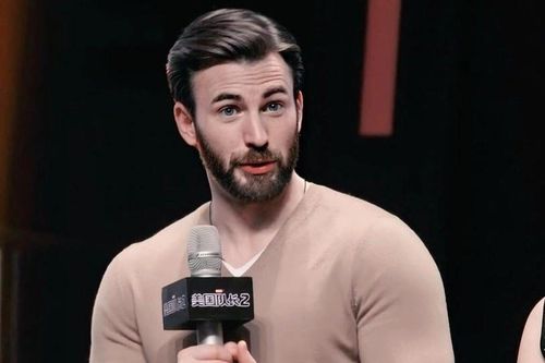 Chris Evans đang tuyển vợ