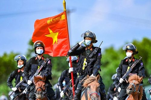Tổng bí thư chúc mừng ngày truyền thống lực lượng cảnh sát