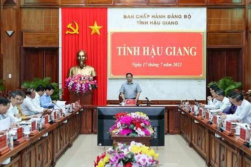 Thủ tướng Phạm Minh Chính làm việc với Ban Thường vụ Tỉnh ủy Hậu Giang