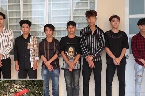Dùng dao giải quyết mâu thuẫn 7 người bị bắt