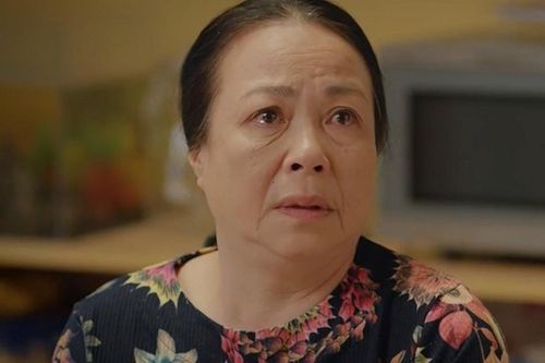 Biên kịch Thương Ngày Nắng Về bật khóc ôm NSƯT Thanh Quý, chia sẻ câu chuyện đầy xúc động ngày đóng máy