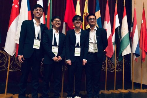 4/4 học sinh Việt Nam đoạt huy chương tại Olympic Sinh học Quốc tế năm 2022