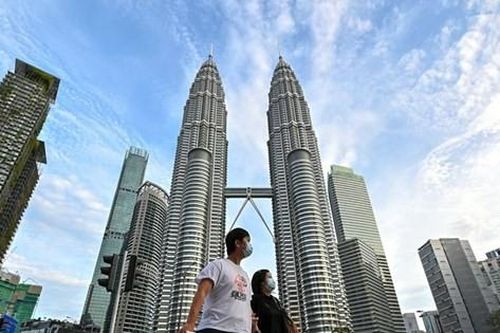Chính phủ Malaysia giảm chi tiêu 5% để hỗ trợ người dân