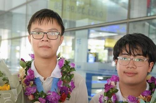 'Cậu bé vàng' Toán học Việt Nam với số điểm tuyệt đối 42/42: 'Em không thấy bất ngờ'