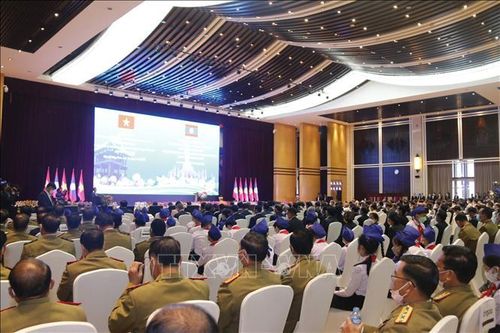 Giữ gìn, vun đắp và phát triển mối quan hệ hữu nghị đặc biệt Lào - Việt Nam