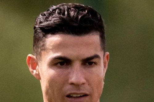 Ronaldo phản ứng nhẹ nhàng nhưng sắc sảo về tin đồn khoác áo Sporting