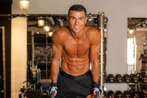 Nani gọi điện khuyên Ronaldo ở lại MU nhưng CR7 không nghe máy