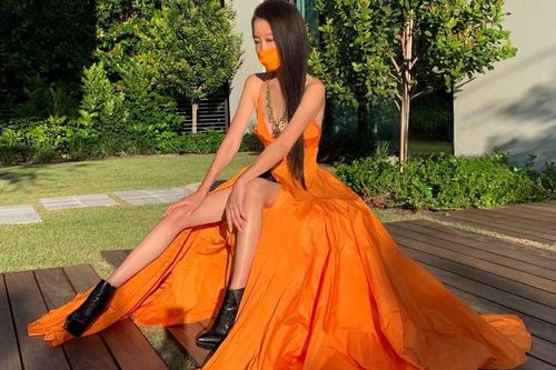 Bí quyết trẻ như thiếu nữ ở tuổi 73 của bà trùm váy cưới Vera Wang