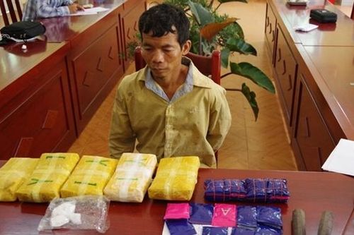 Điện Biên: Bắt giữ 1 đối tượng cùng 30.000 viên ma túy tổng hợp
