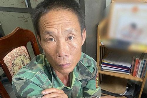 Con bị nhắc nhở khi đi xe máy, bố dùng dao chém người trọng thương