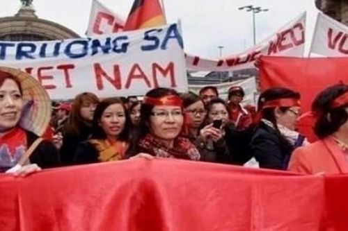 Phụ nữ Việt Nam tại Frankfurt gìn giữ văn hóa truyền thống