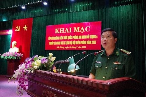 Khai mạc lớp bồi dưỡng kiến thức quốc phòng - an ninh đối tượng 4