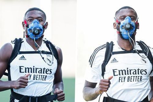 Giải mã chiếc mặt nạ bí ẩn của cầu thủ Real Madrid