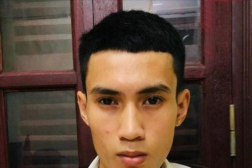 Lái xe taxi mang ma túy đi bán, bất ngờ 'đụng' công an