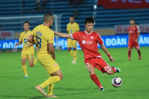 V-League 2022: Phía sau bình yên là sóng dữ